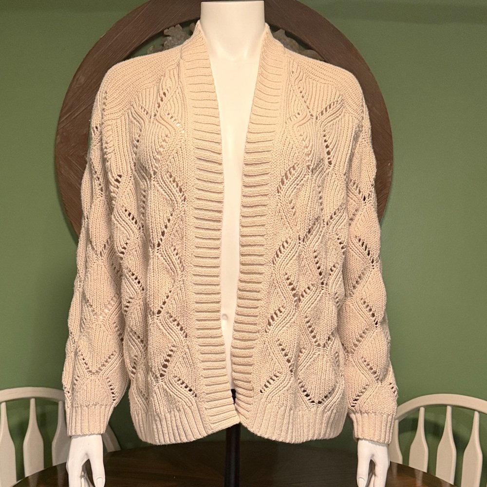 Old Navy never worn Cream Open-Front Cable Knit Women’s Sweater